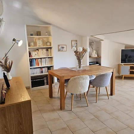 A 2 Pers Linge Maison