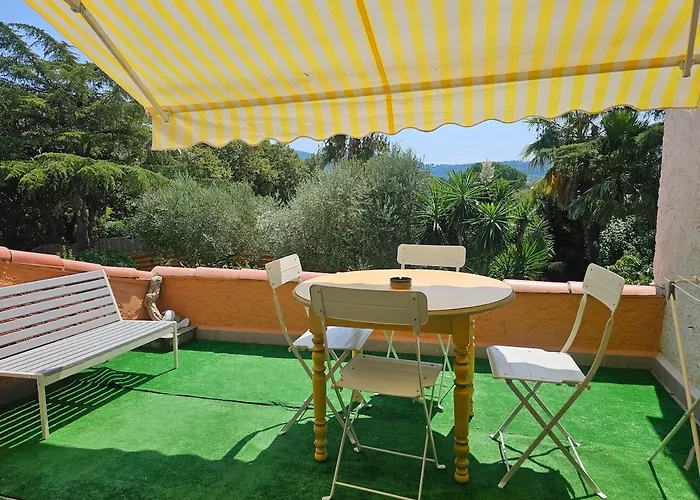 A 2 Pers Linge Maison